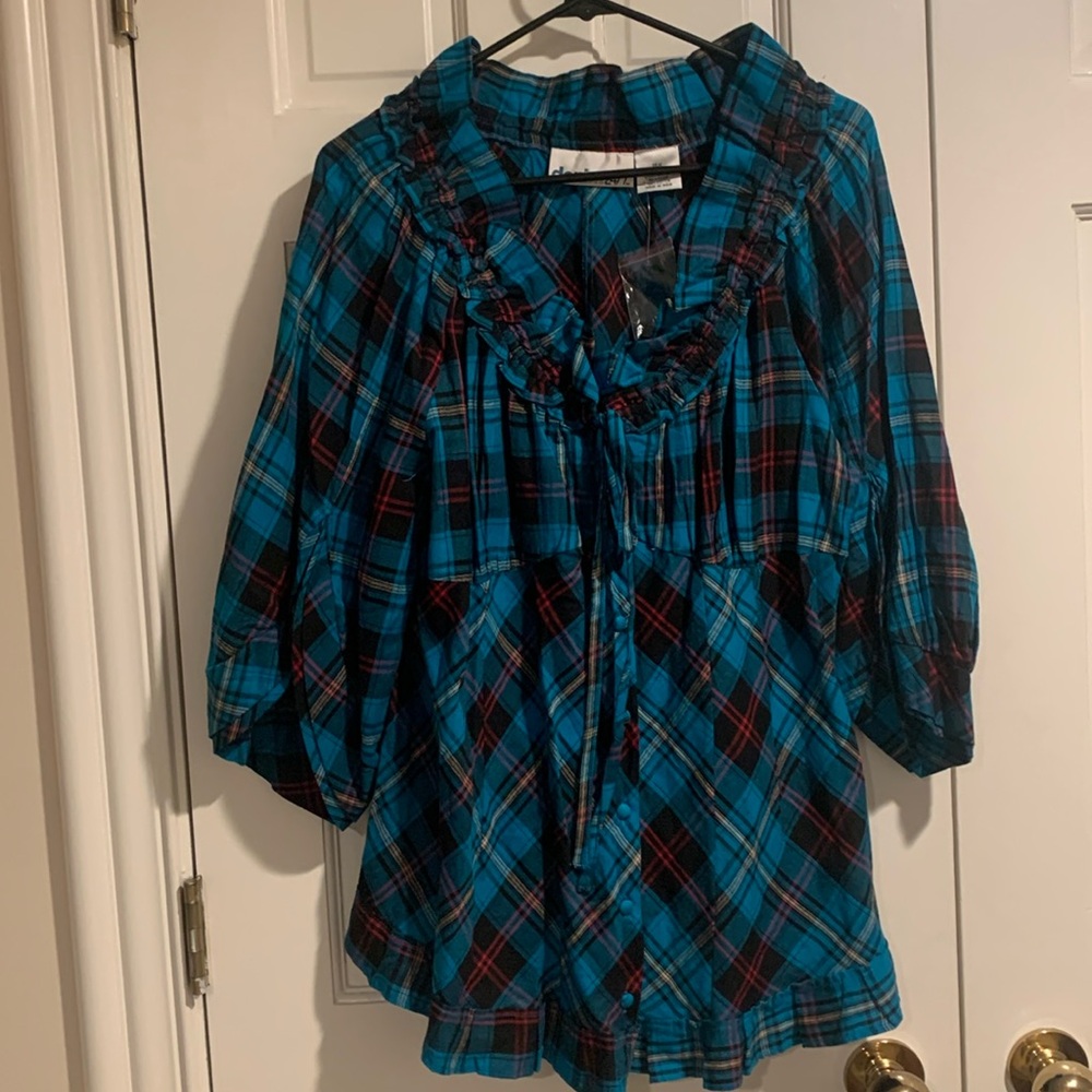 💙🖤Beautiful Plaid Blouse🖤💙